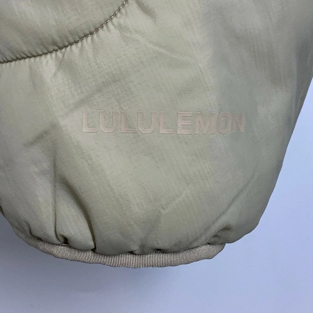 Lululemon Women's Quilted‎ Light Insulation Reversible Cropped Jacket Size 14